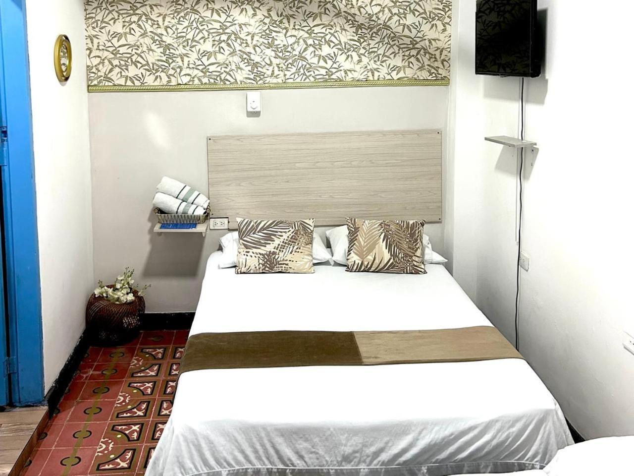 Hotel Kasaya Inn ซันตามาร์ตา ภายนอก รูปภาพ